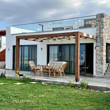 Deja Blue 12 Holiday home